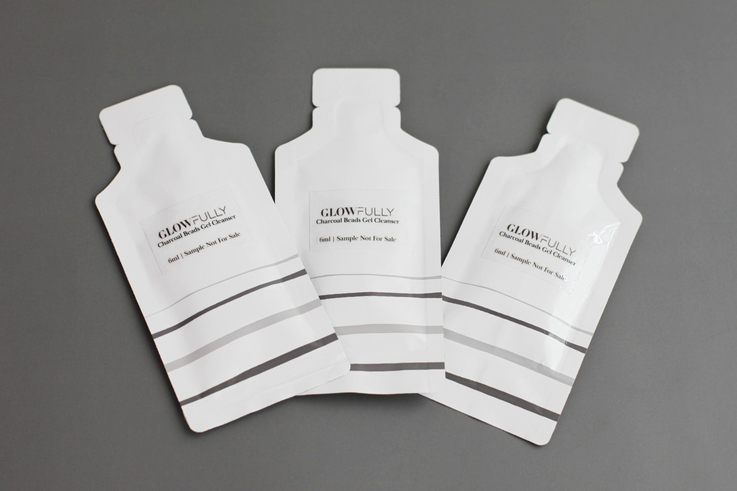 Travel sized Charcoal Beads Gel Cleanser (6ml)