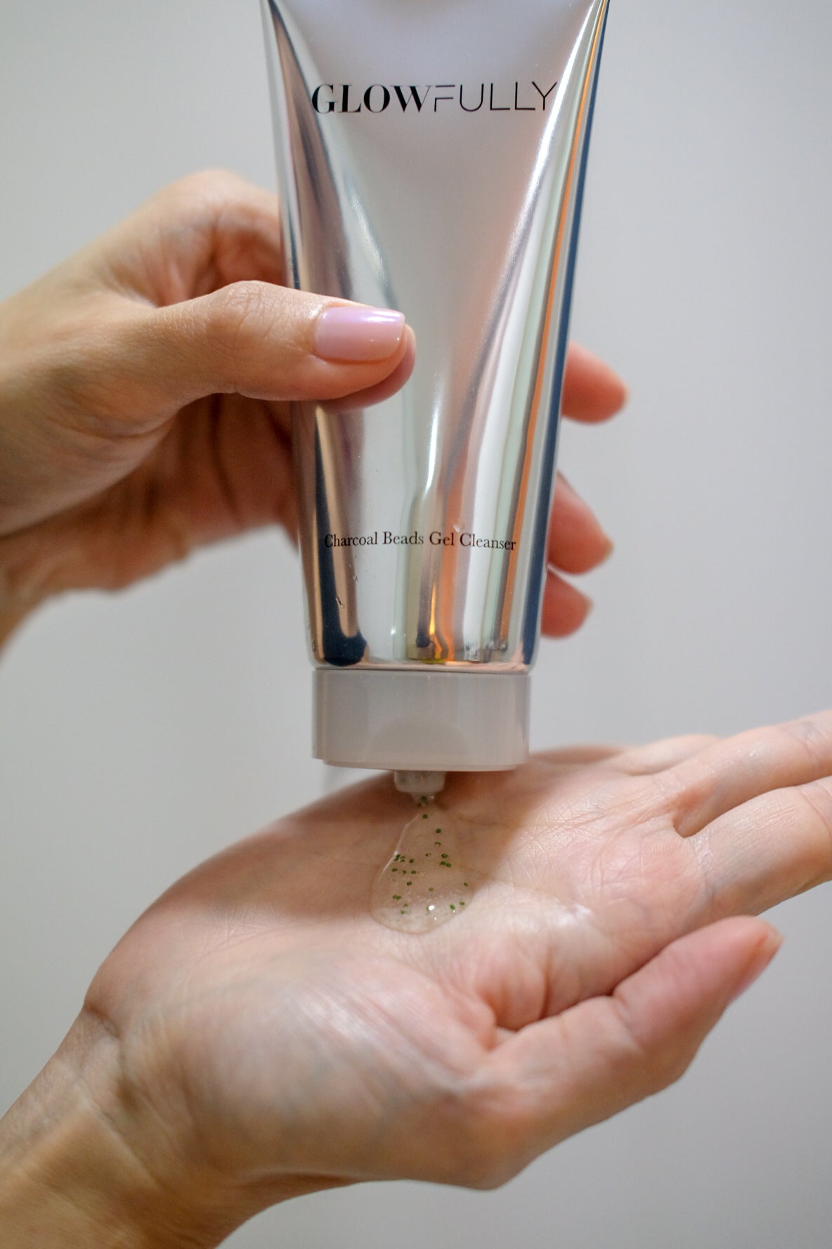 Glowfully Charcoal Beads Gel Cleanser